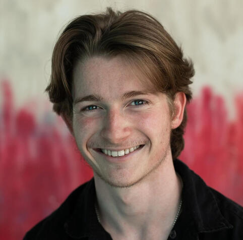 Tom | Creative